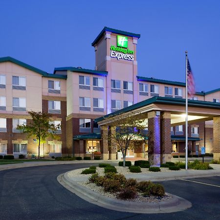 Holiday Inn Express Hotel & Suites-St. Paul By Ihg Vadnais Heights Ngoại thất bức ảnh