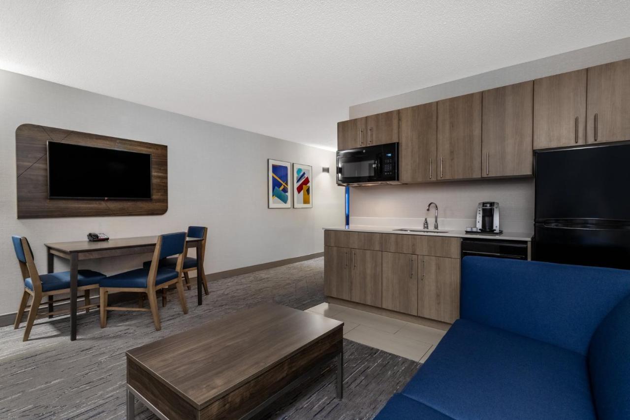 Holiday Inn Express Hotel & Suites-St. Paul By Ihg Vadnais Heights Ngoại thất bức ảnh