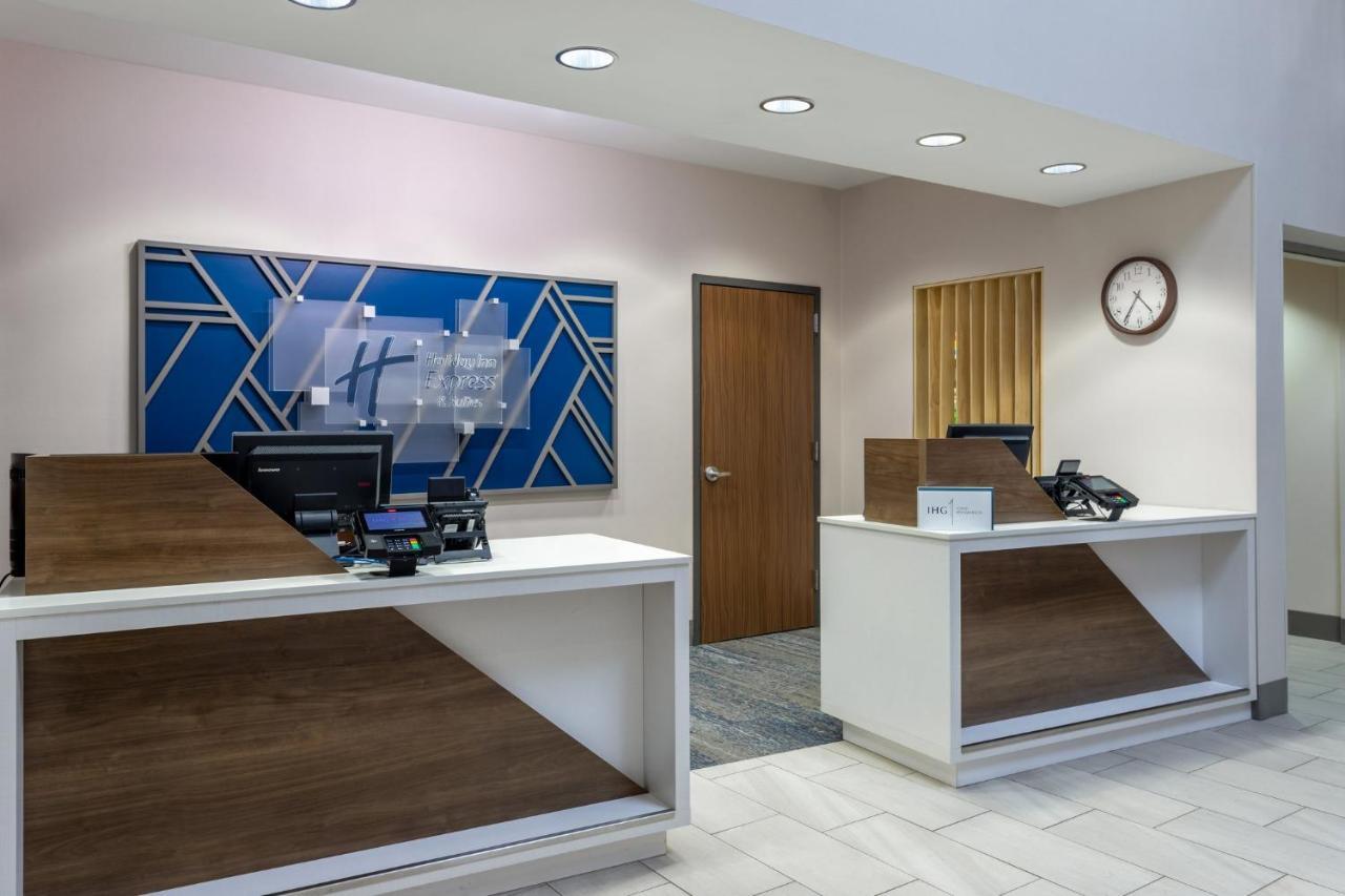 Holiday Inn Express Hotel & Suites-St. Paul By Ihg Vadnais Heights Ngoại thất bức ảnh