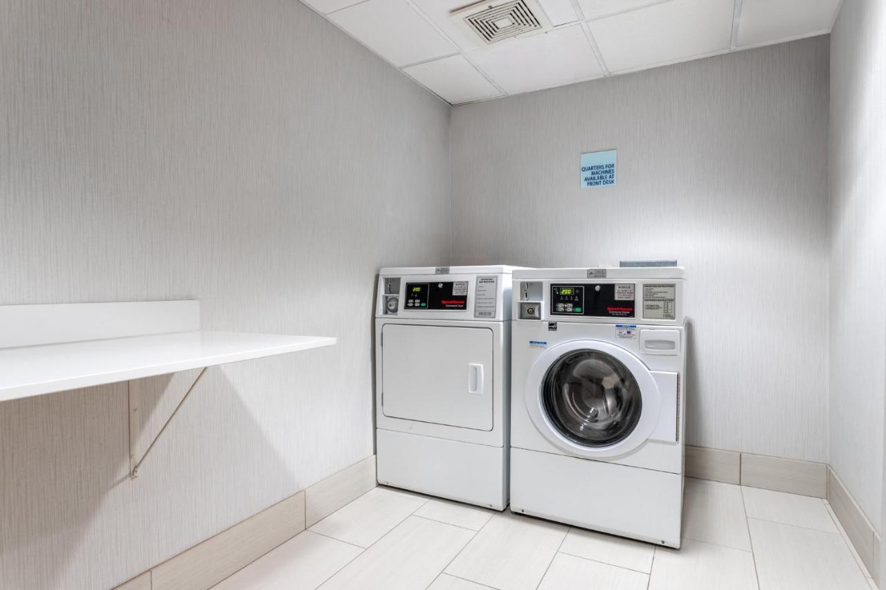 Holiday Inn Express Hotel & Suites-St. Paul By Ihg Vadnais Heights Ngoại thất bức ảnh
