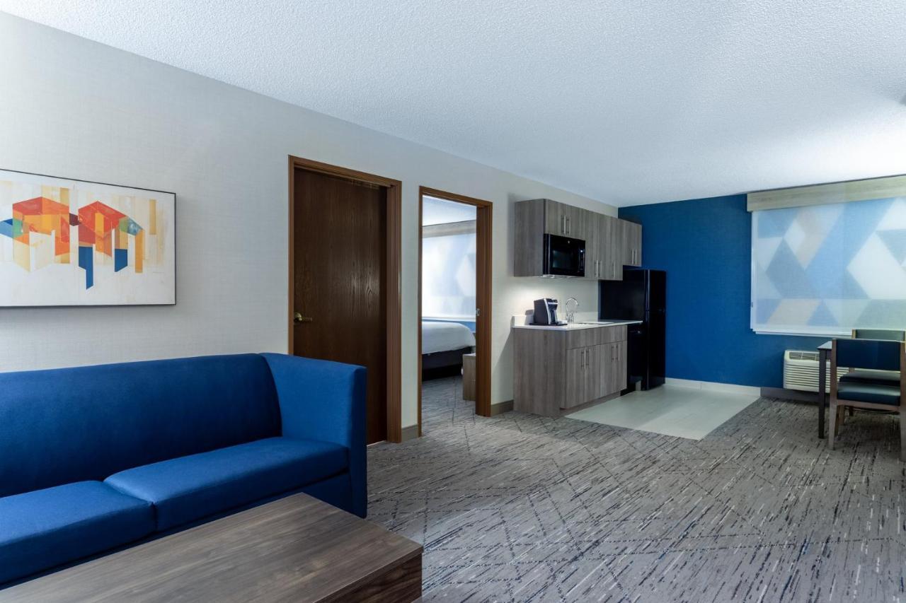 Holiday Inn Express Hotel & Suites-St. Paul By Ihg Vadnais Heights Ngoại thất bức ảnh