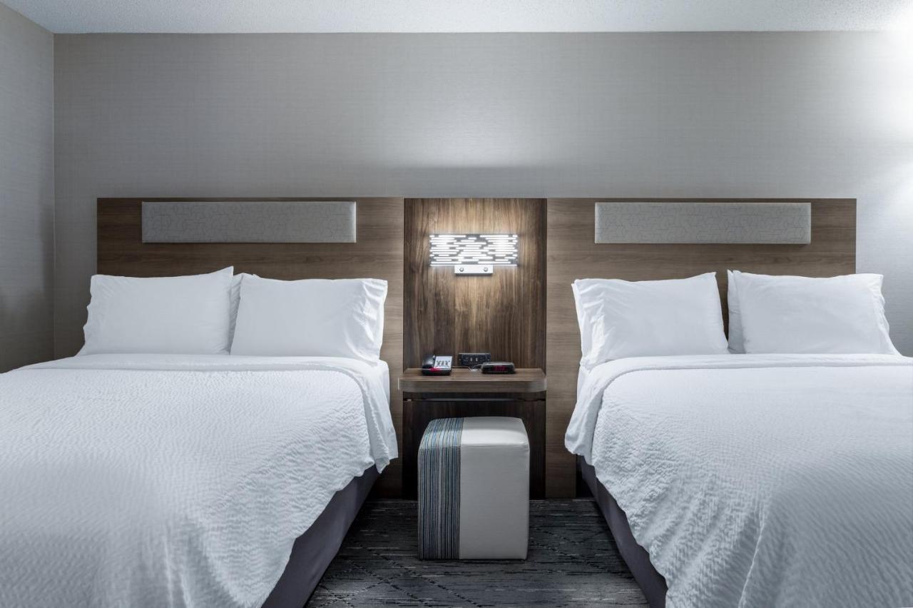 Holiday Inn Express Hotel & Suites-St. Paul By Ihg Vadnais Heights Ngoại thất bức ảnh